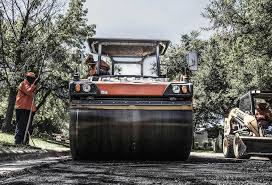 Best Asphalt Driveway Installation  in Idylwood, VA